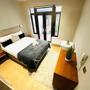  Guest house Ensuite Ii Great Location Close To Eye